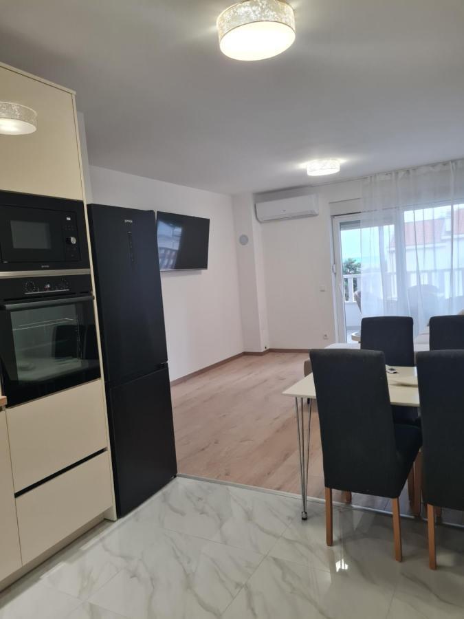 Apartmani Andrea Promajna Buitenkant foto